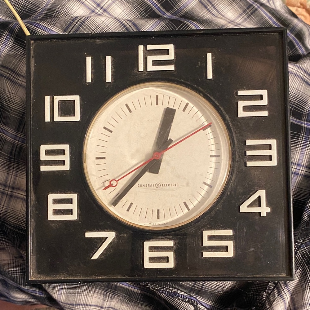Vintage Black General Electric Wall Clock Acrylic Lucite Square Model 2173